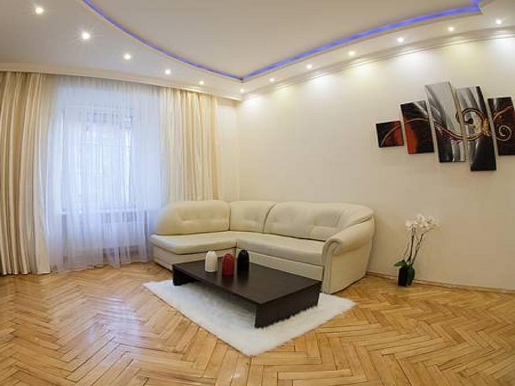 Ferienwohnung 1 Minute To Rynok Square Lemberg Zimmer foto